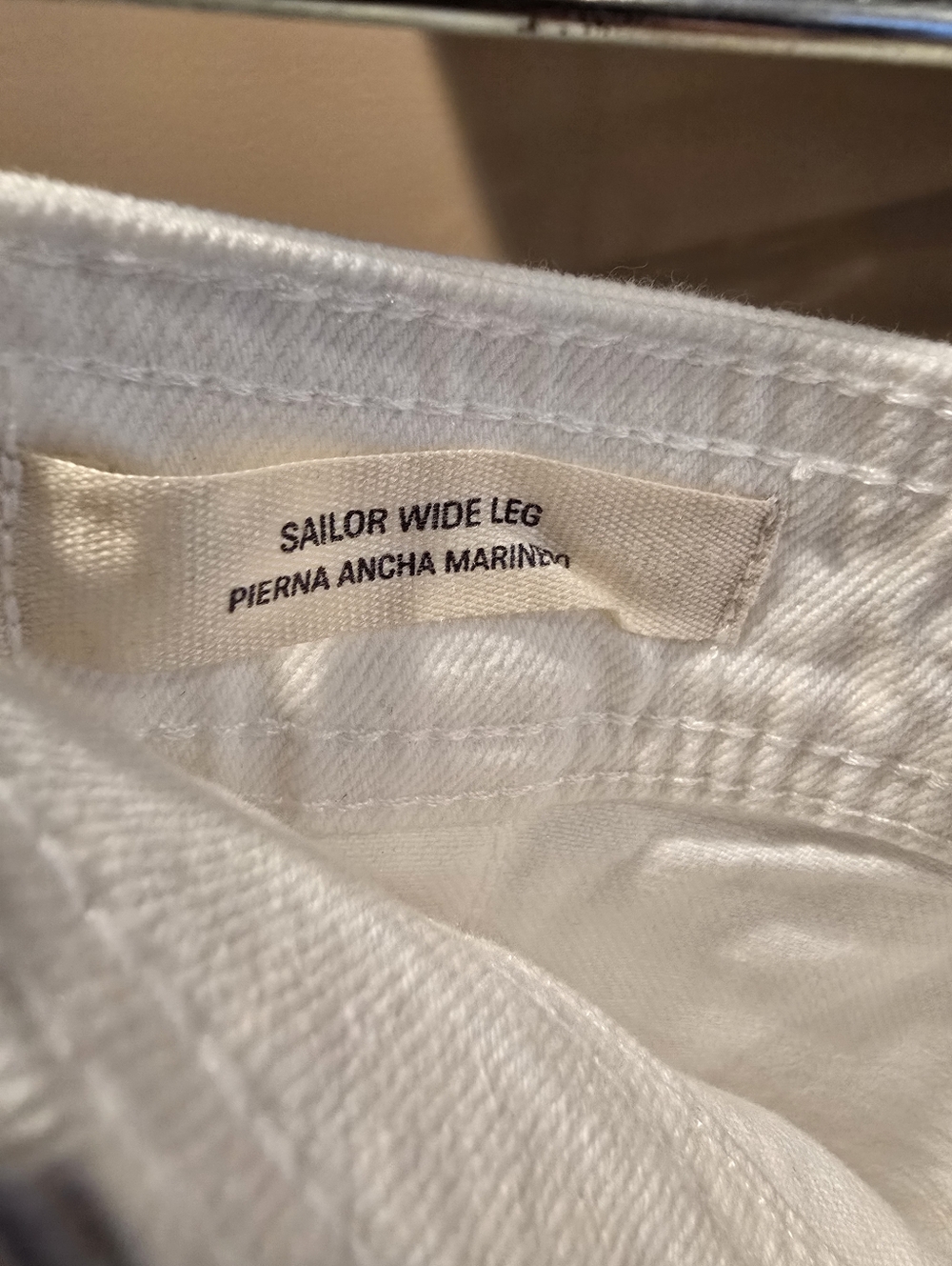 Universal Thread Women's White Sailor Wide Leg Jeans. Size 10. - Picture 3 of 6